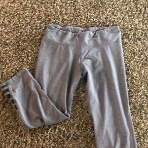 Grey yoga crop pants